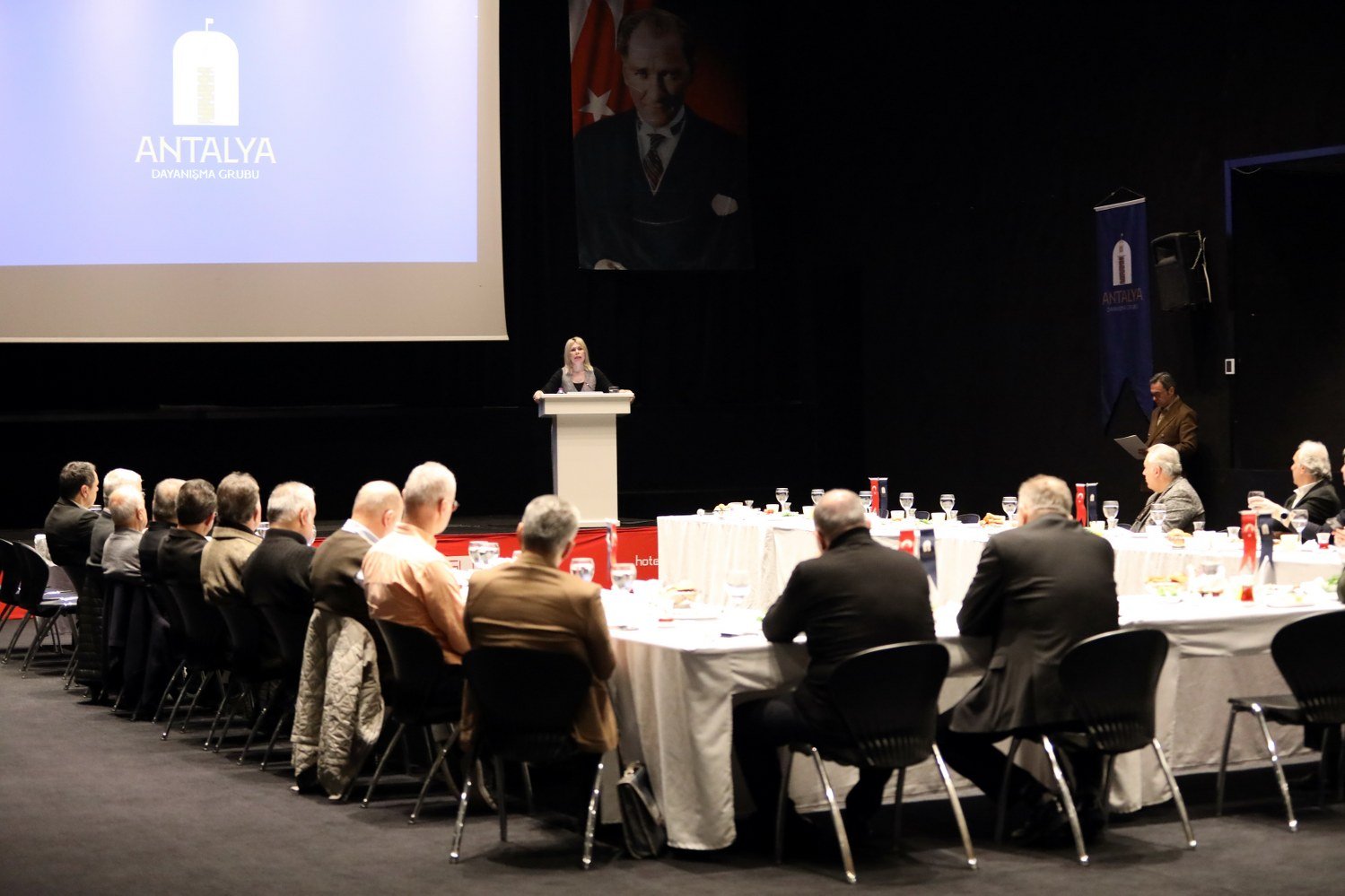 Rektör Özkan, Antalya Dayanışma Grubu ile Bir Araya Geldi