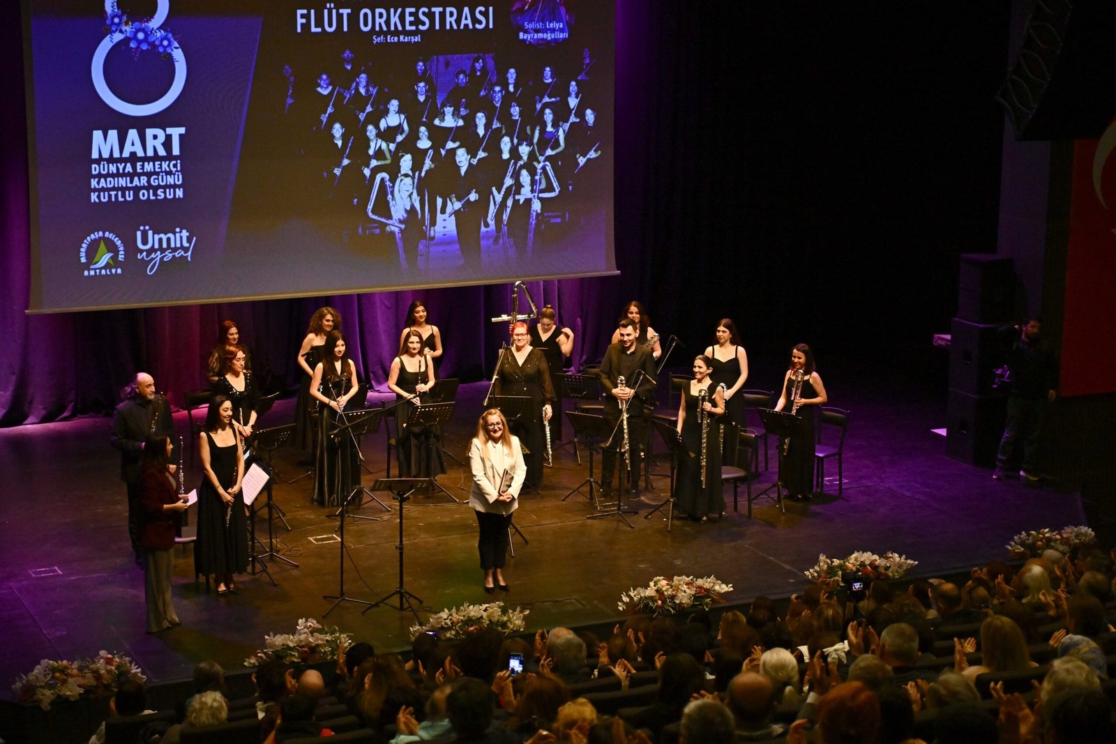 Muratpaşa’da 8 Mart Dünya Kadınlar Günü kutlandı