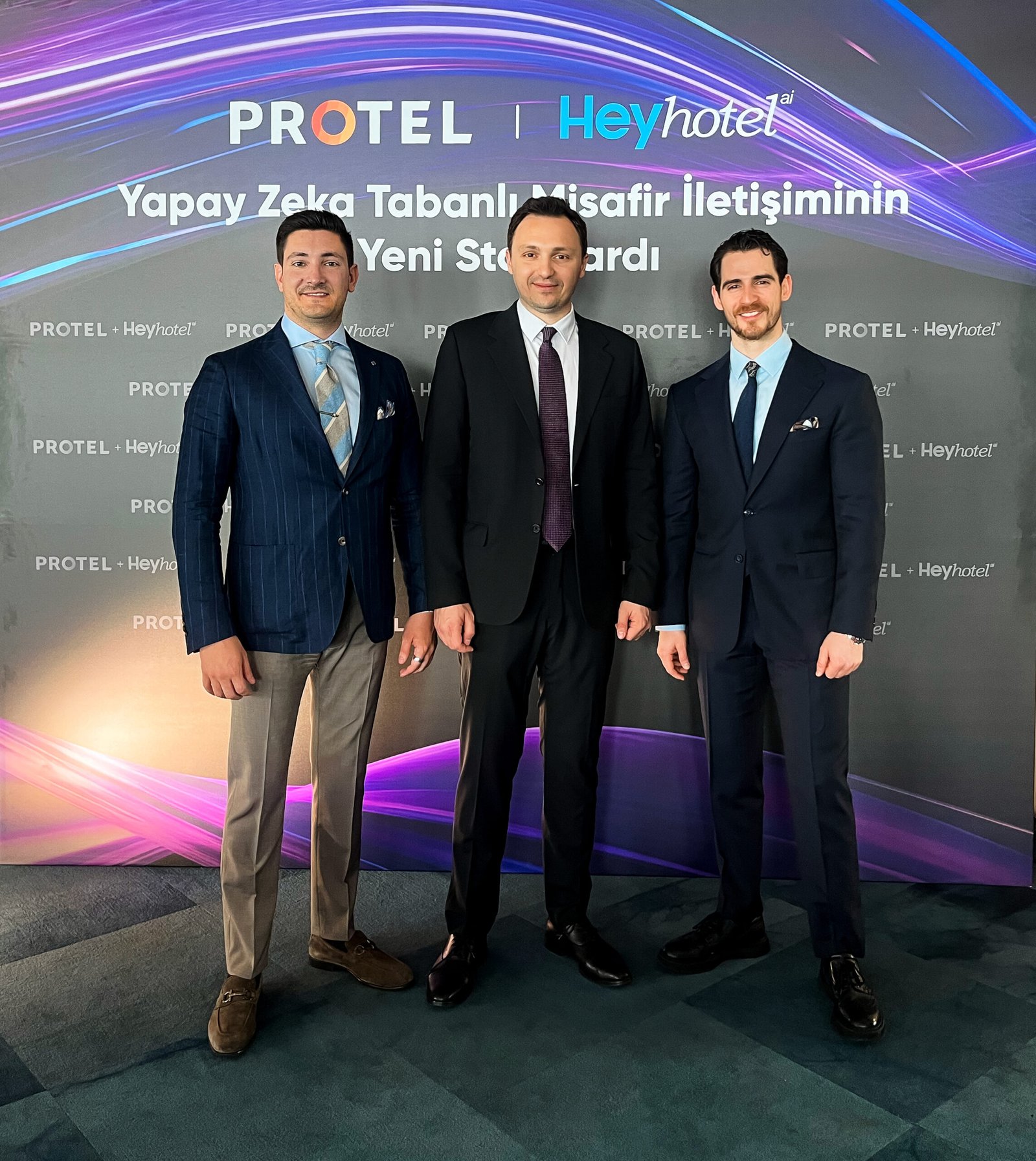 Turizm ve restoran sektöründe yapay zeka dönüşümü Antalya’da tanıtıldı