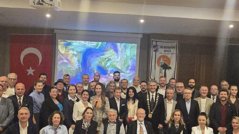 SKÅL Antalya Kulübü’nün geleneksel Aylık öğlen yemekli toplantısı, 15 Nisan 2026 tarihindeASKA Lara Resort & Spa Otel’de yoğun katılımla gerçekleştirildi