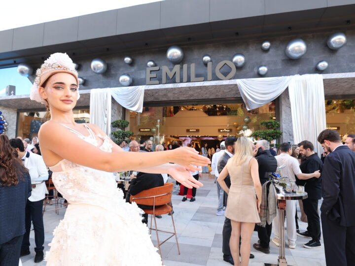 Antalya’da Emilio Lara ve Gallery Crystal Rüzgarı