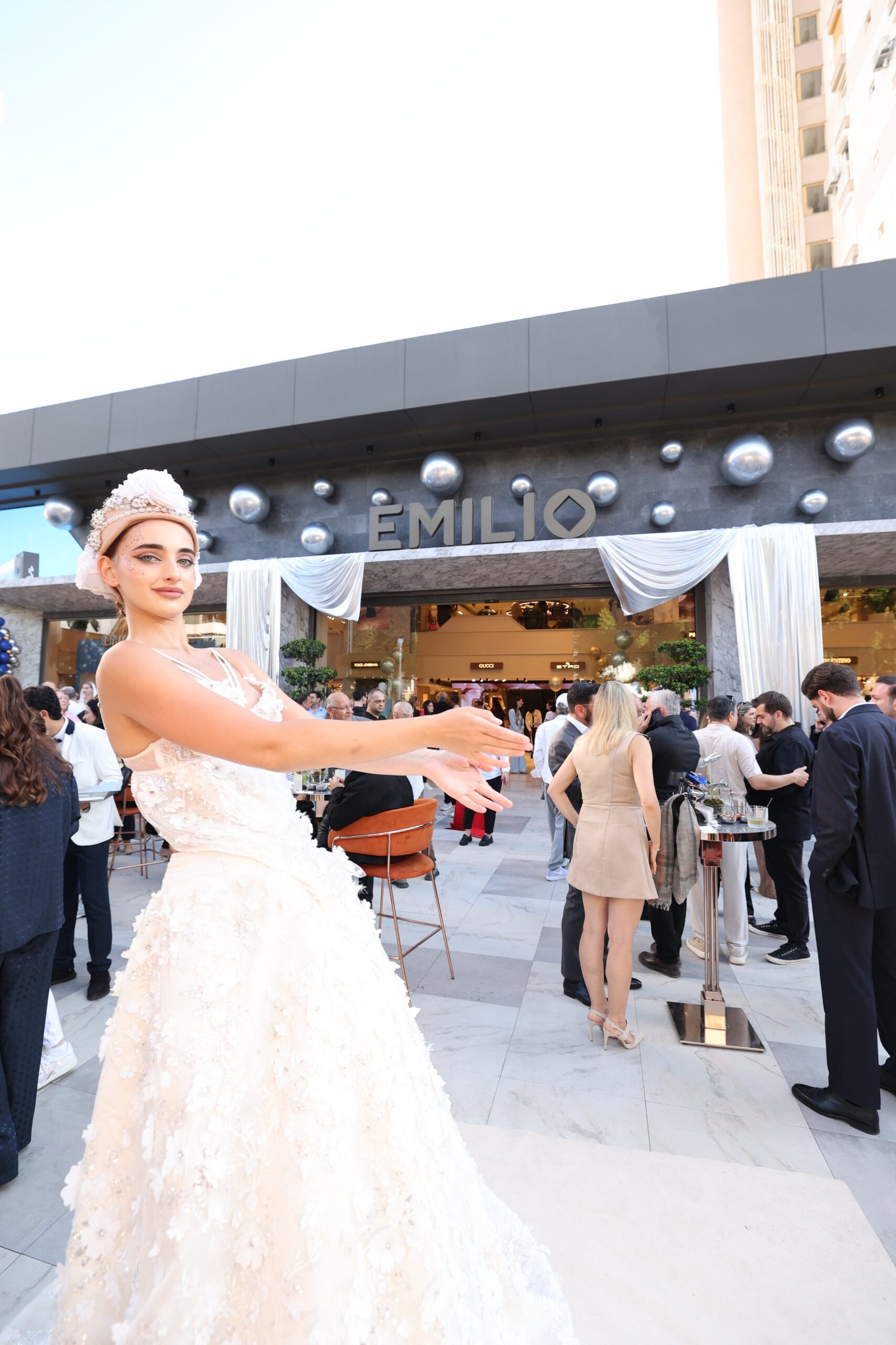 Antalya’da Emilio Lara ve Gallery Crystal Rüzgarı