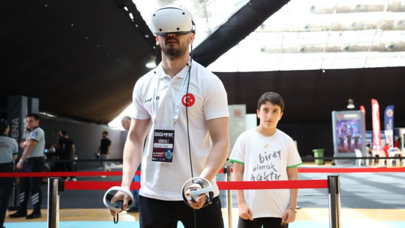 DIGIFEST’te ilk gün heyecanı Cam Piramit’te başladı