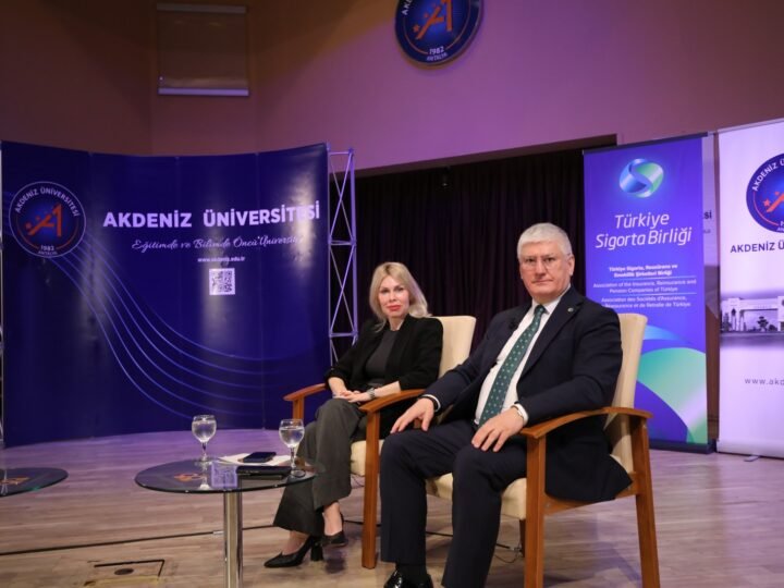 Akdeniz Üniversitesinde sigortacılığın geleceği ve kariyer fırsatları konuşuldu